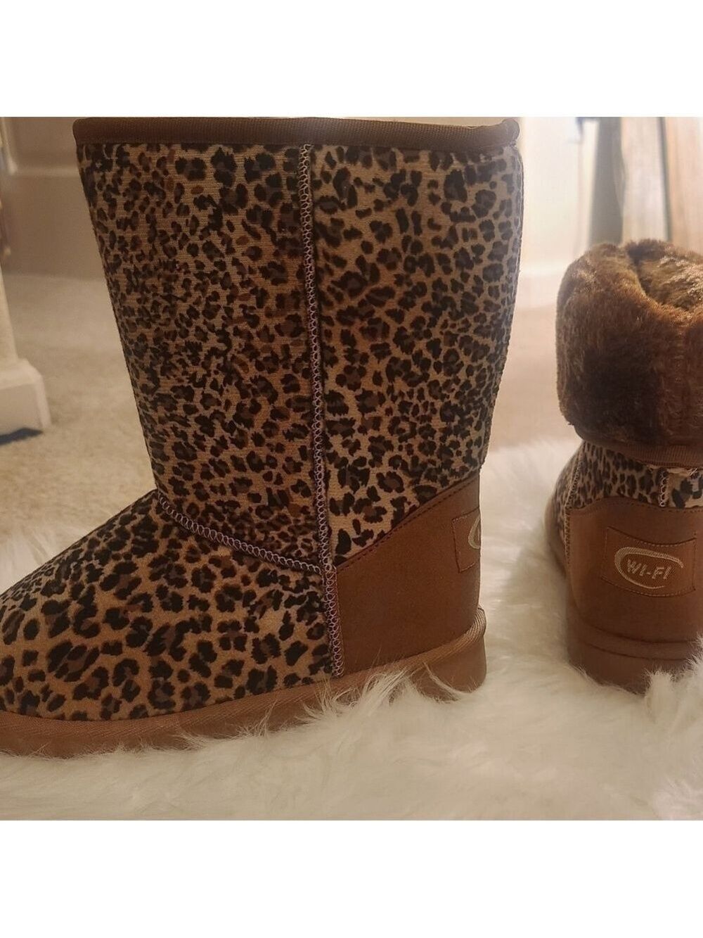 BNIB child's Wi-Fi Fuzzy leopard print boots! - Picture 11 of 11